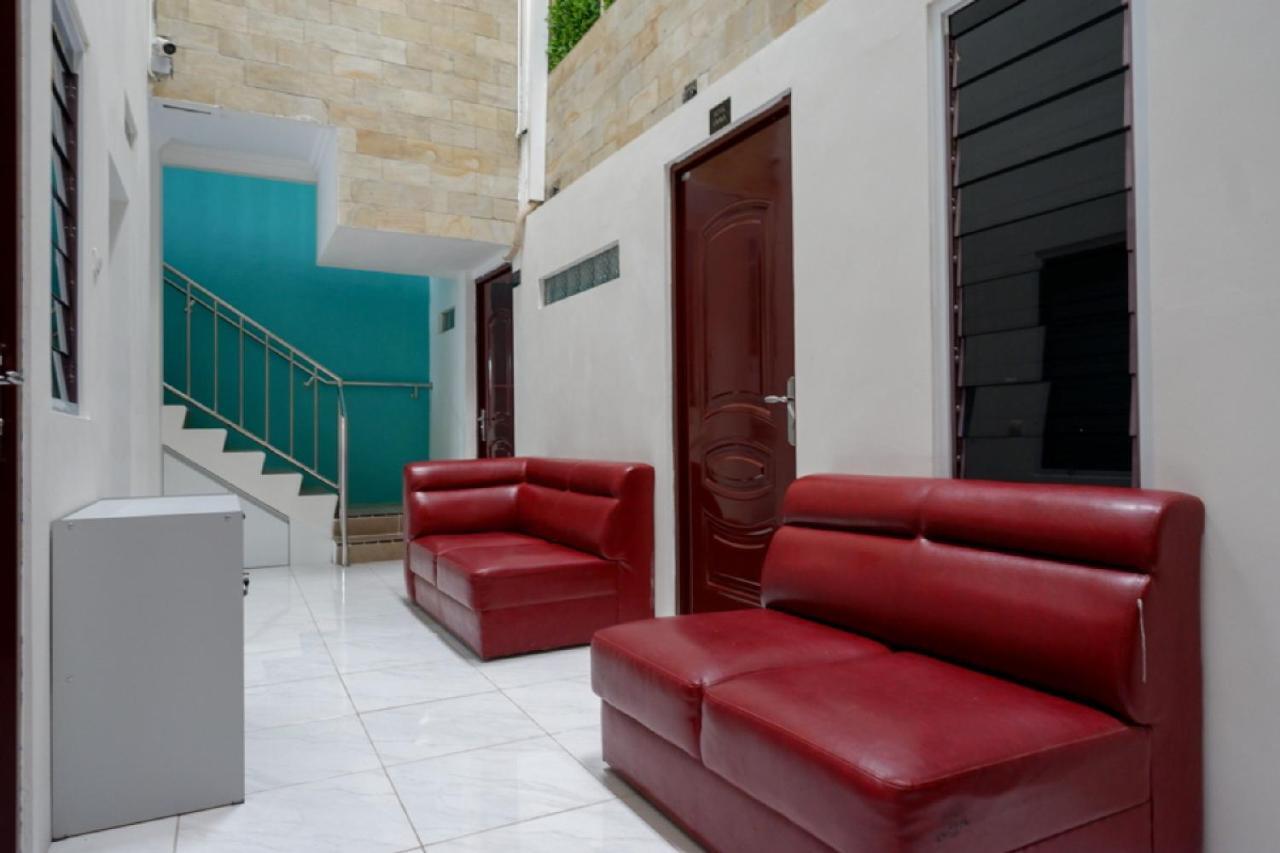 Reddoorz Hostel Near Kota Lama Semarang Dış mekan fotoğraf