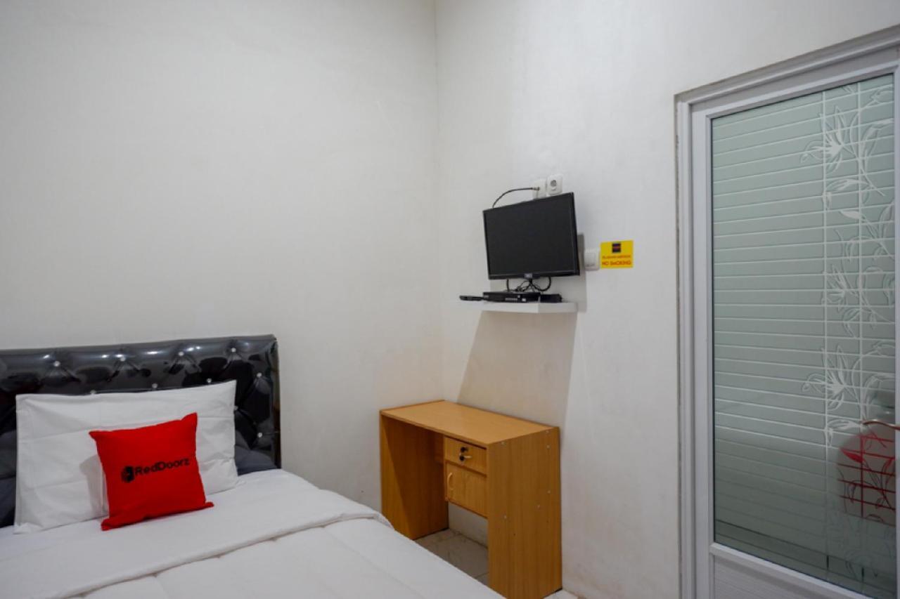 Reddoorz Hostel Near Kota Lama Semarang Dış mekan fotoğraf